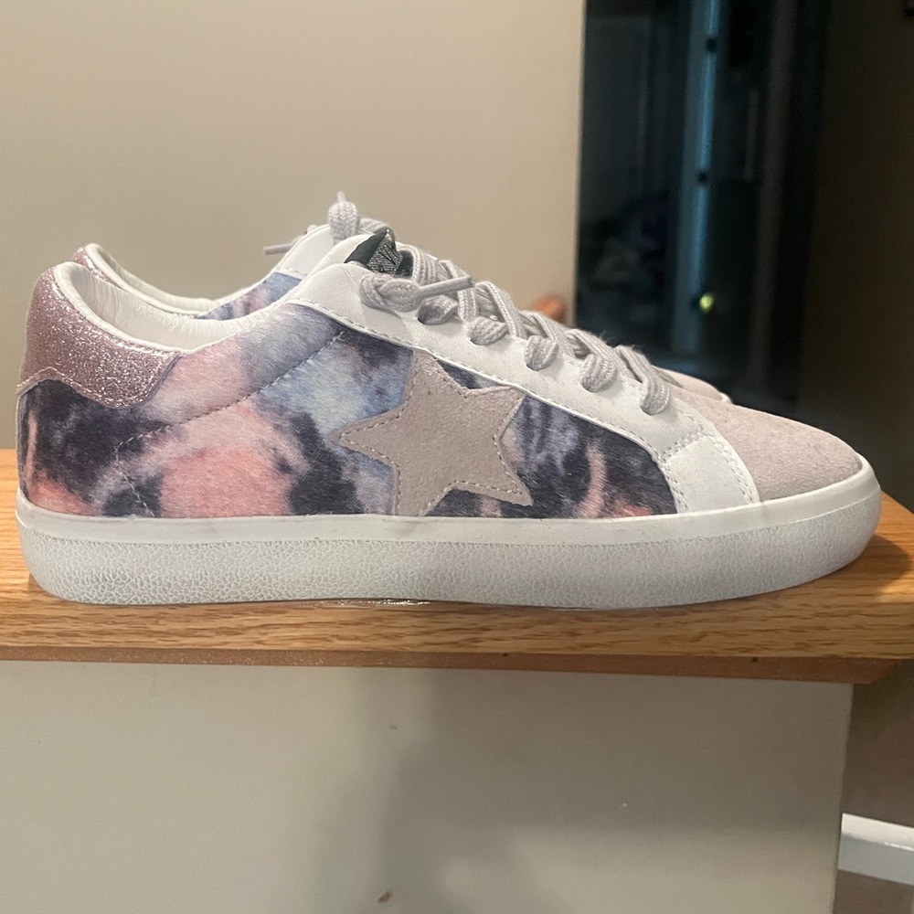 Vintage Havana Sneakers, brand new never worn